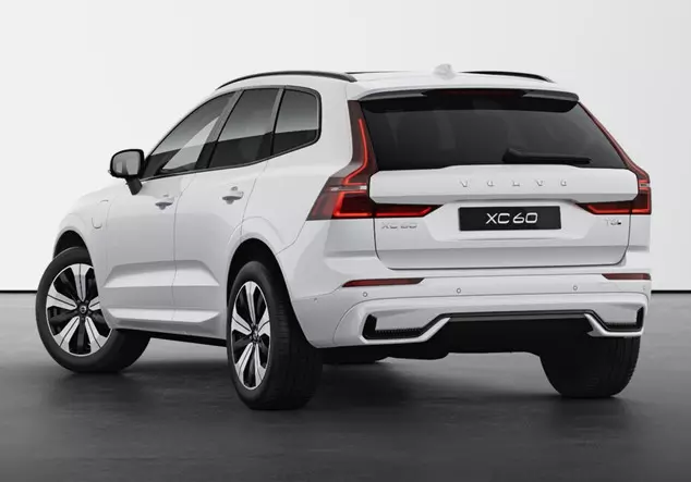 Angebotsdetails Volvo XC60 T6 Recharge Plus Dark H/K 360° Weiß