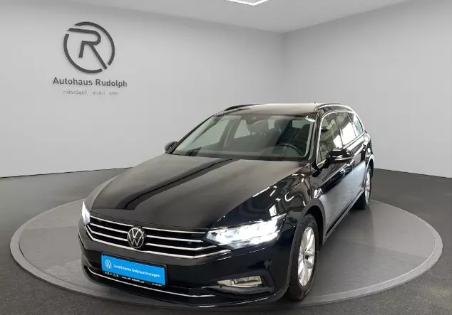 Angebotsdetails Volkswagen Passat Schwarz (Deep Black Perleffekt)