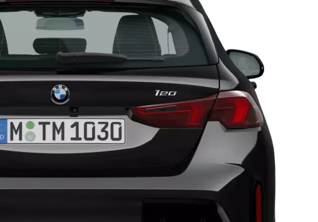 Angebotsdetails BMW 1er 120i M Sport Black Sapphire metallic