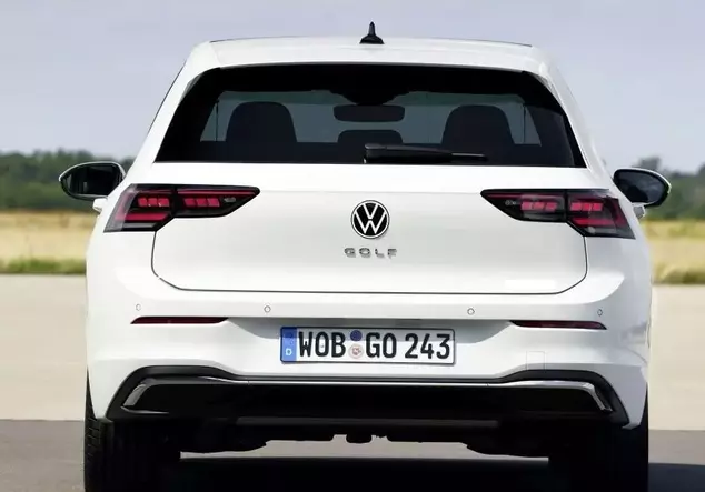 Angebotsdetails Volkswagen Golf auf Anfrage