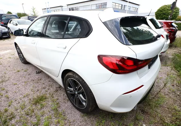 Angebotsdetails BMW 118i DKG Sport Line CockpitPro Weiß