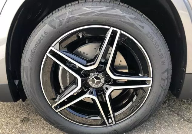 Angebotsdetails Mercedes-Benz GLA Mountaingrau