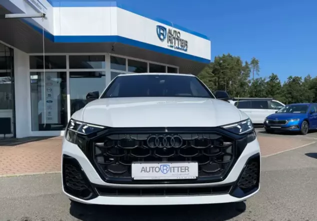 Angebotsdetails Audi Q8 Weiß