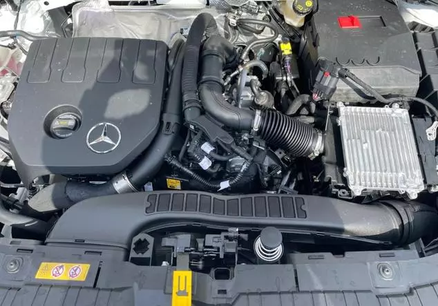 Angebotsdetails Mercedes-Benz GLA Polarweiß