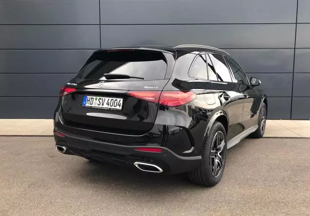 Angebotsdetails Mercedes-Benz GLC Obsidianschwarz