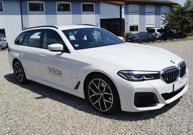 Angebotsdetails BMW 530d Touring M Sport LM19Z HiFi Weiß