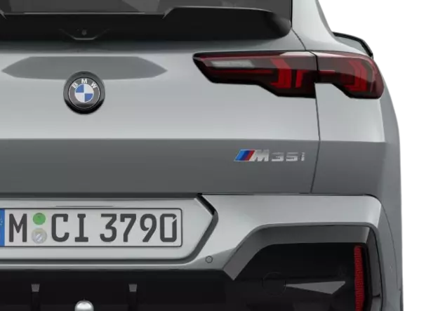 Angebotsdetails BMW X2 M35i xDrive Automatik mit Schaltwippen Skyscraper Grau metallic