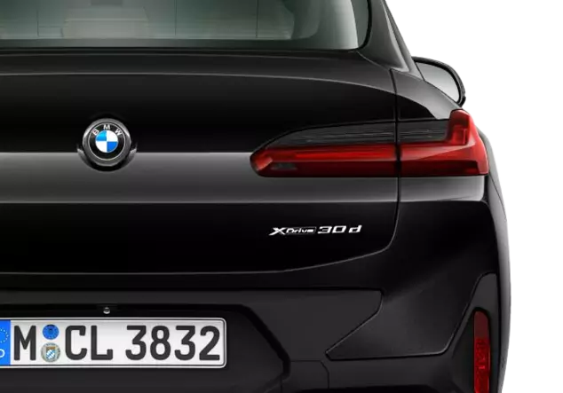 Angebotsdetails BMW X4 xDrive30d AT Black Sapphire metallic