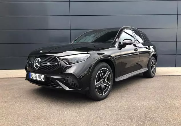 Angebotsdetails Mercedes-Benz GLC Obsidianschwarz