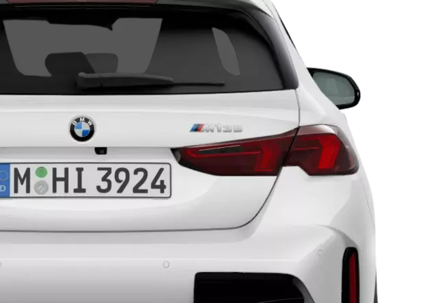 Angebotsdetails BMW 1er M135i xDrive A Alpinweiß Uni