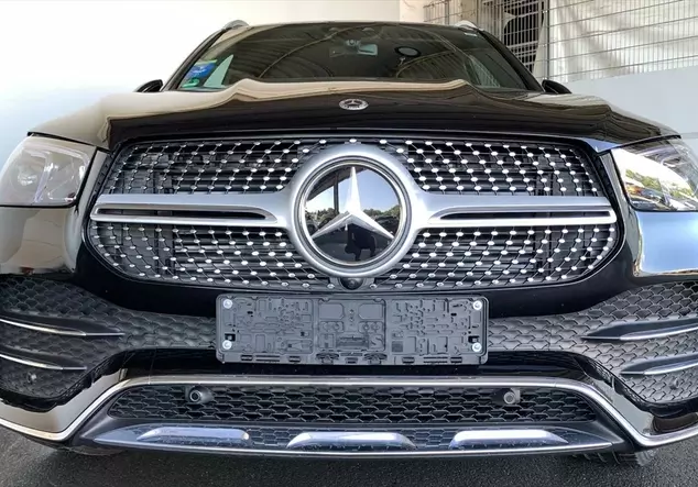 Angebotsdetails Mercedes-Benz GLE obsidianschwarz (metallic)