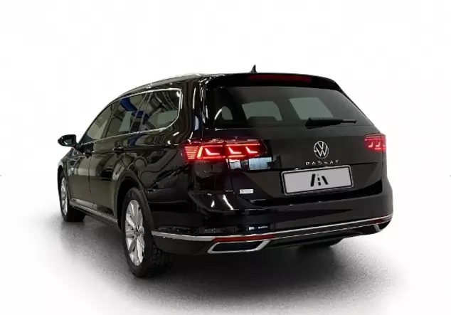 Angebotsdetails VW Passat Variant 2.0 TDI Elegance Black