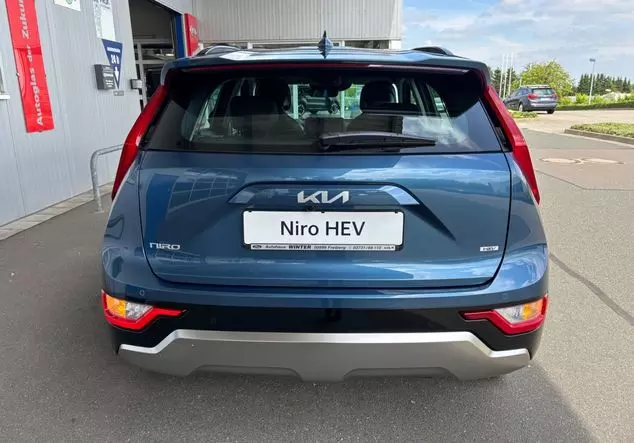 Angebotsdetails Kia Niro Blau (M4B : Mineralblau Metallic)