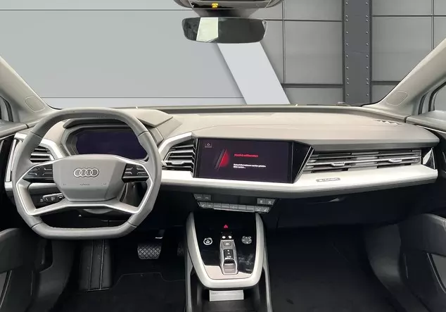 Angebotsdetails AUDI Q4 e-tron 50 S-Line Gletscherweiß