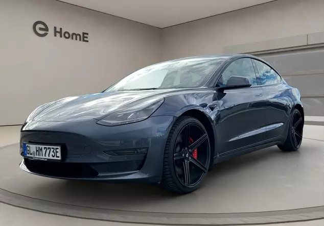 Angebotsdetails Tesla Model 3 grau