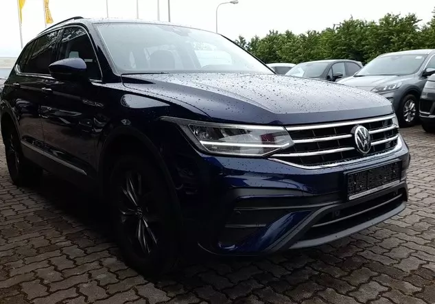 Angebotsdetails Volkswagen Tiguan Allspace Blau