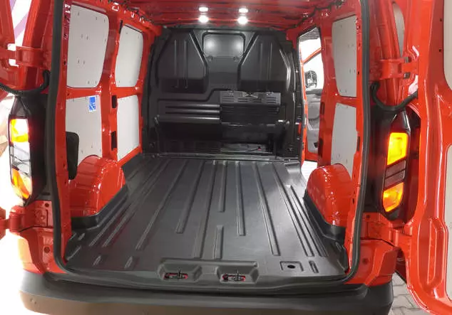 Angebotsdetails Ford Transit Custom Kasten 300 L1 Trend Red