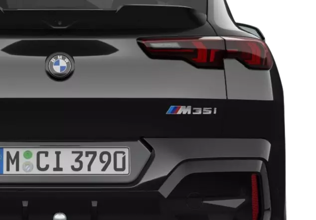 Angebotsdetails BMW X2 M35i xDrive Automatik mit Schaltwippen Black Sapphire metallic