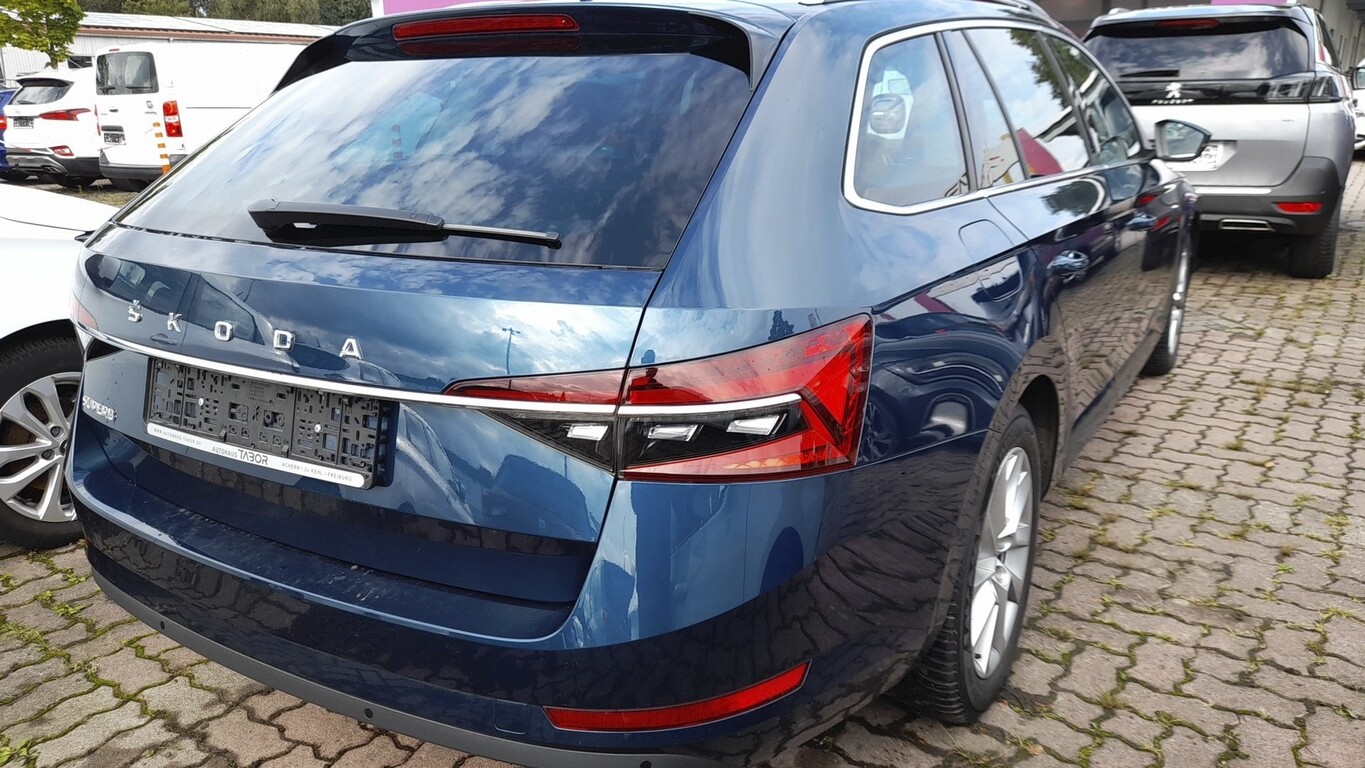 Angebotsdetails Skoda Superb Combi TSI 190 Style Blau