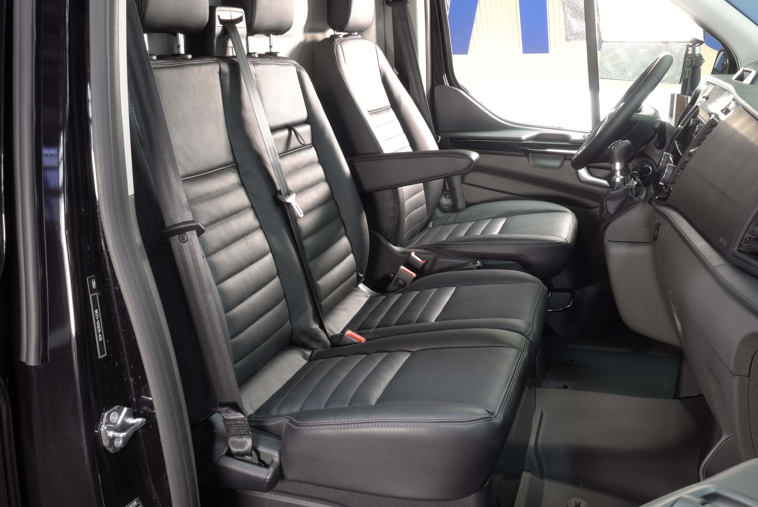 Angebotsdetails Ford Transit Custom Trail 340 L2 Black