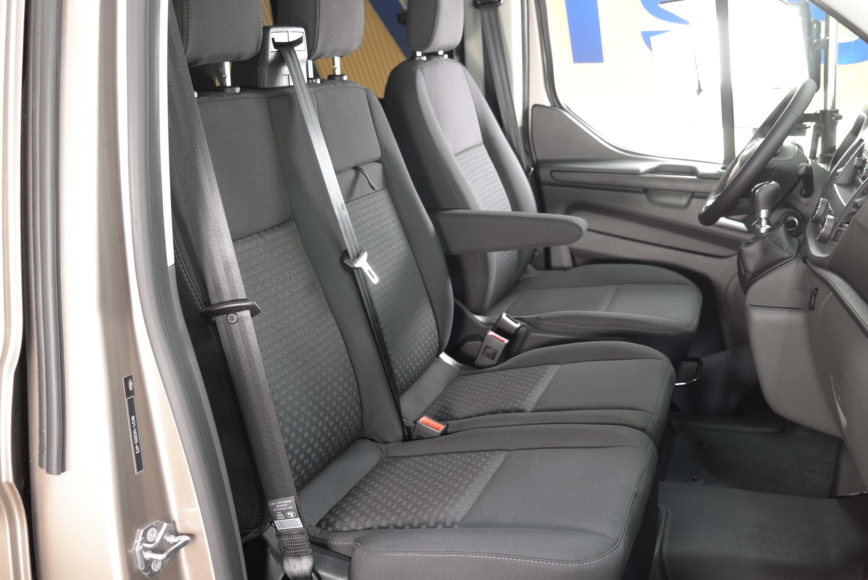 Angebotsdetails Ford Transit Custom Trend 320 L2 Silver/Grey