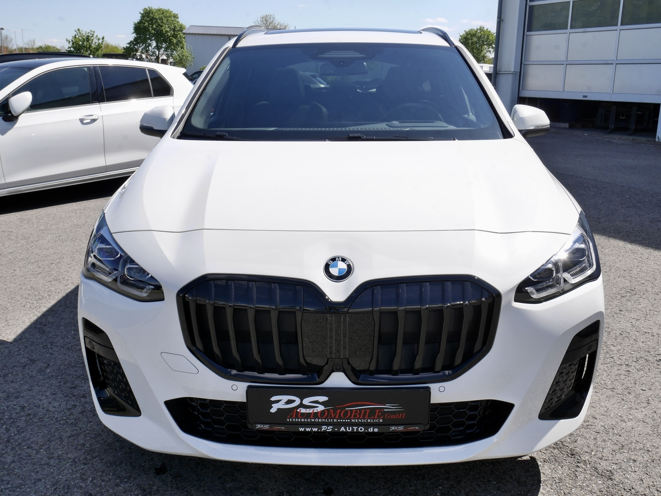 Angebotsdetails BMW 218 Alpinweiss