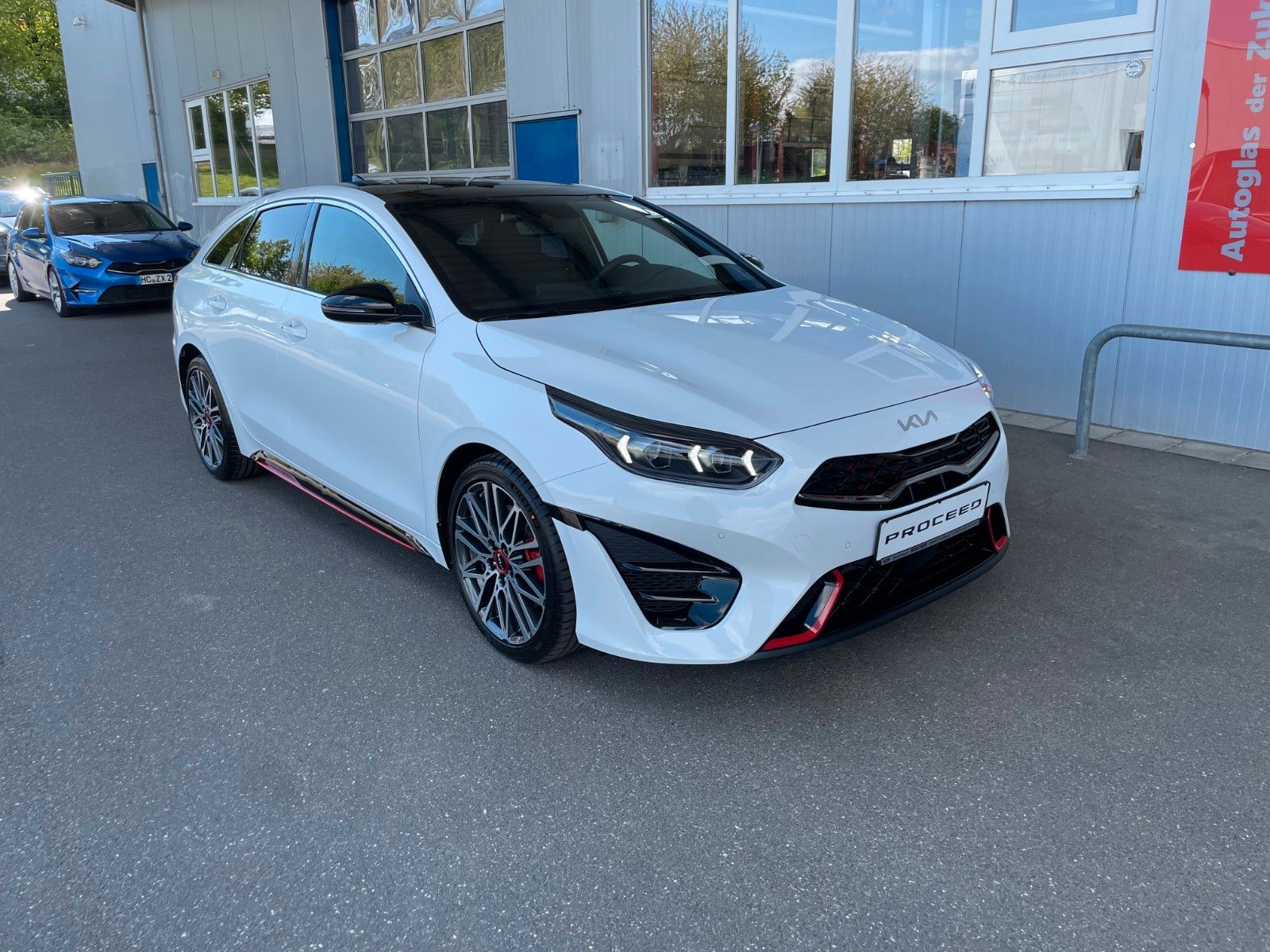 Angebotsdetails Kia ProCeed WeiÃ ((HW2) DELUXE WHITE M)