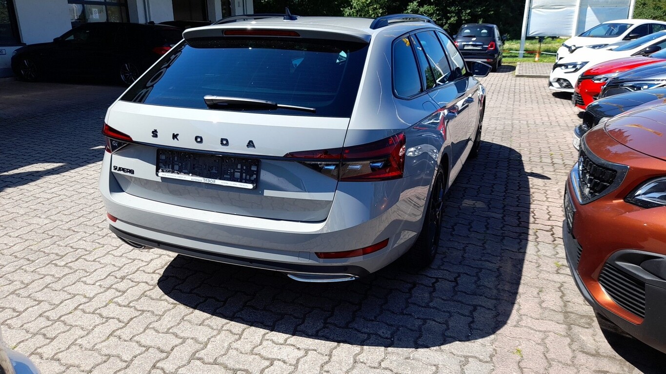 Angebotsdetails Skoda Superb Combi TDI 150 Grau