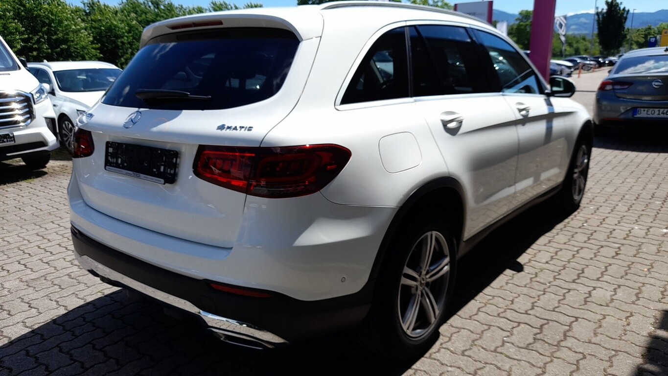 Angebotsdetails Mercedes-Benz GLC 200 d 4M Business KomfP ParkP Weiß