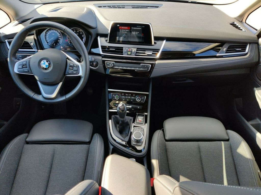 Angebotsdetails BMW 216i Grand Tourer Silver/Grey