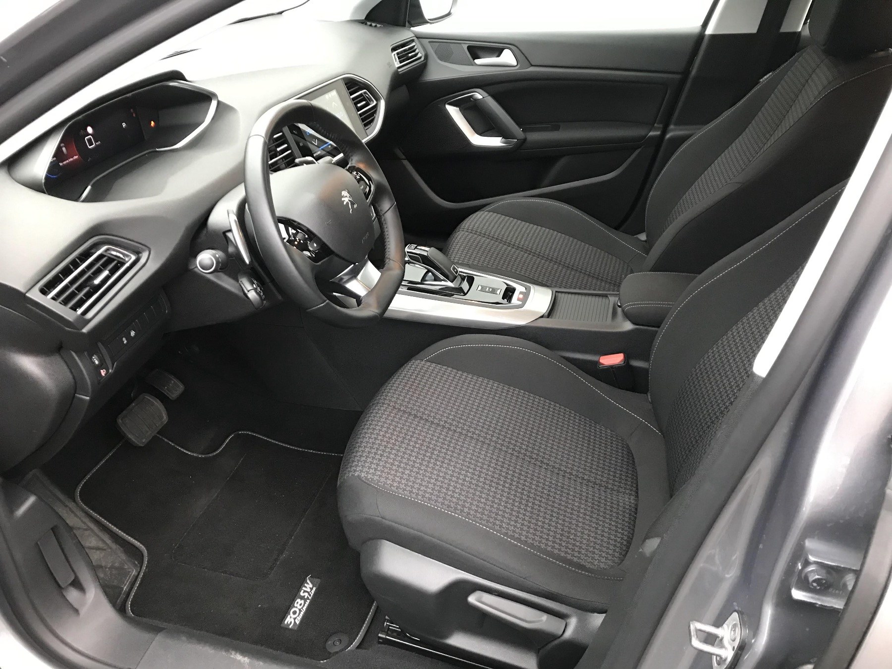 Angebotsdetails Peugeot 308 Artense Grau